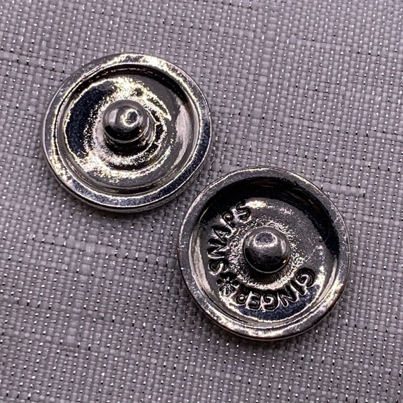 SALE - 💗Ginger Snaps & Co. Snap Button Charms Set of 2 - Picture 2 of 2